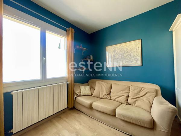 Talence Médoquine échoppe double 4 ch + 1 bureau terrasse jardin et dépendance.