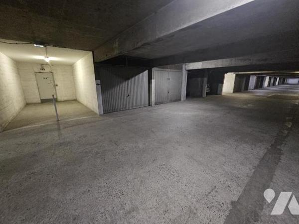 TYPE 4 LILLE CENTRE PARKING CAVE