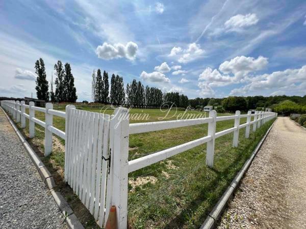 Propriete à vendre 45 pièces proche de TOURS (37)