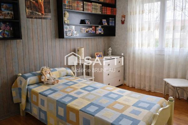 Maison familiale 145mé avec jardin / 4 chbres / Garage