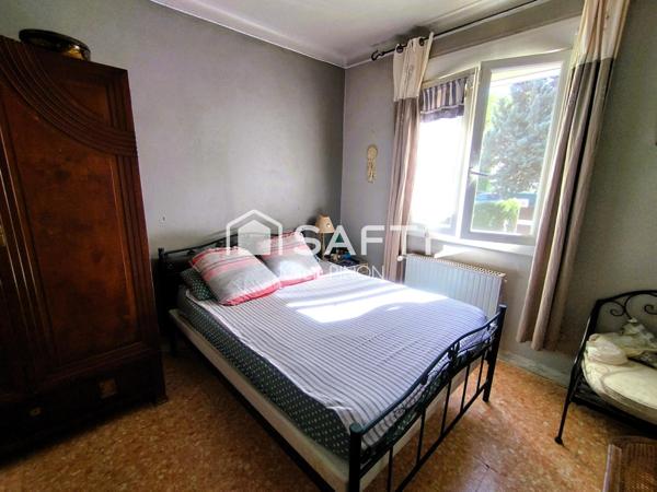 VILLA 6 CHAMBRES DE 180 m² DANS UN QUARTIER CALME ET RESIDENTIEL