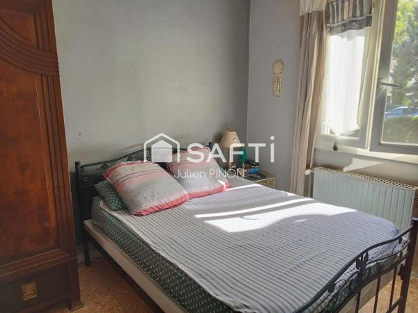 VILLA 6 CHAMBRES DE 180 m² DANS UN QUARTIER CALME ET RESIDENTIEL