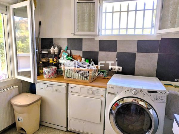 VILLA 6 CHAMBRES DE 180 m² DANS UN QUARTIER CALME ET RESIDENTIEL