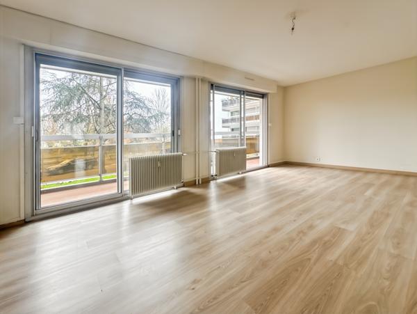 Strasbourg (67200) 4 PIÈCES TRAVERSANT 3 BALCONS