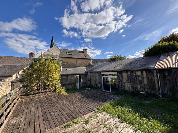 ENSEMBLE IMMOBILIER PONTIGNÉ / BAUGÉ-EN-ANJOU