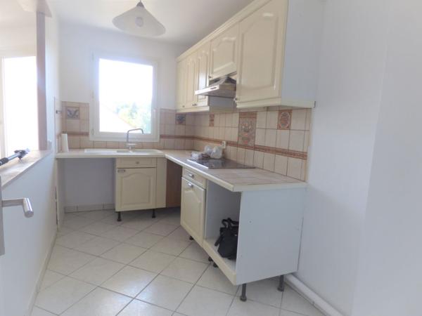 3 PIECES 58m² + 2 BALCONS + DOUBLE PARKING - CERGY LE HAUT