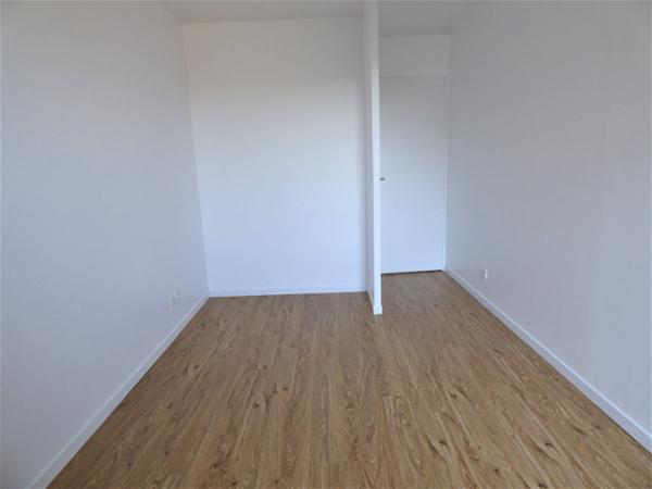 3 PIECES 58m² + 2 BALCONS + DOUBLE PARKING - CERGY LE HAUT