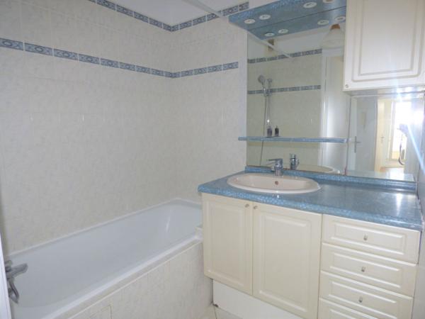 3 PIECES 58m² + 2 BALCONS + DOUBLE PARKING - CERGY LE HAUT