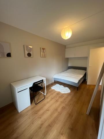 Appartement
                                                                                                                                                                                                                                                                                                                        2 pièce(s)                                                                                                                                                                                                          1 chambre(s)                                                                                                                                                                                                          34  m²