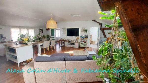 Duplex avec terrasse et garage proche centre ville