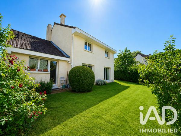 Maison à vendre 6 pièces 169,56 m² Saint-Germain-en-Laye
