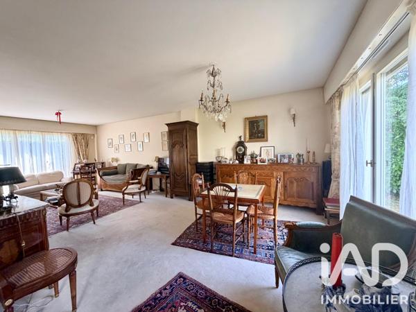 Maison à vendre 6 pièces 169,56 m² Saint-Germain-en-Laye