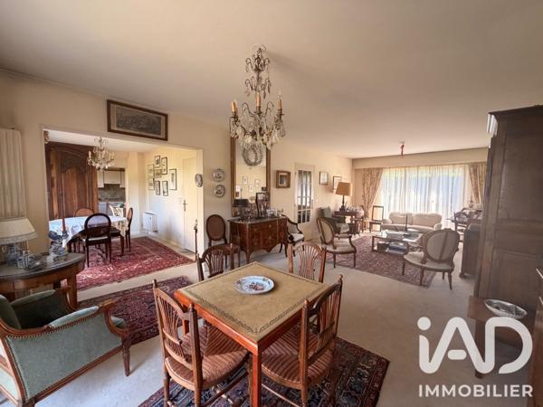 Maison à vendre 6 pièces 169,56 m² Saint-Germain-en-Laye