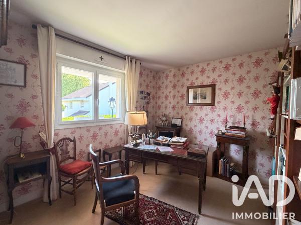 Maison à vendre 6 pièces 169,56 m² Saint-Germain-en-Laye