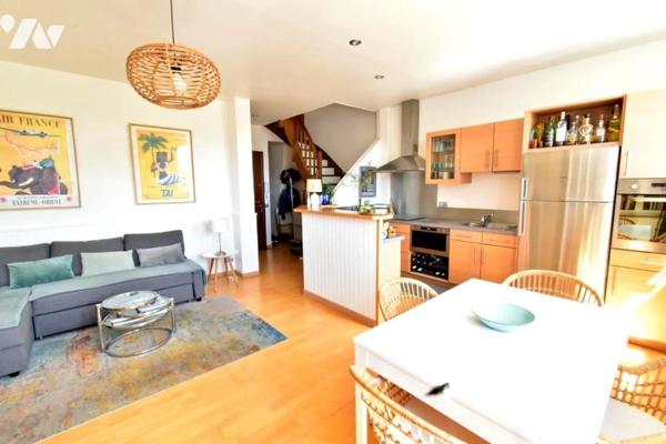 APPARTEMENT LUMINEUX AU PLEIN CENTRE VILLE