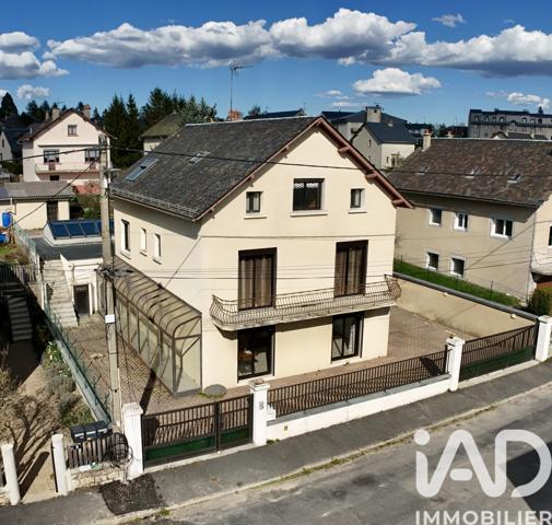 Maison à vendre 11 pièces 223 m² Saint-Chély-d'Apcher