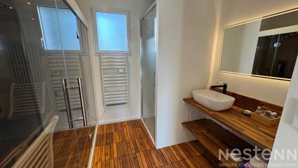 SAINT-PIERRE-QUIBERON - Vente maison contemporaine de plus de 200 m² à deux pas des plages