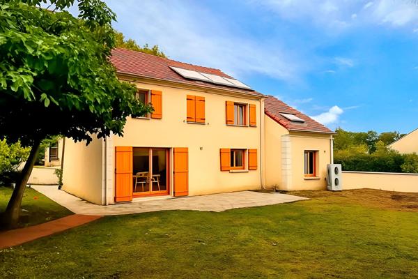 Maison familiale éco-performante avec jardin et confort moderne à Collégien