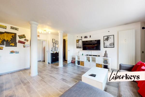 Appartement T4 - Tour du Belvédère de l'Axe Majeur - Parking - Cergy