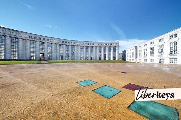 Appartement T4 - Tour du Belvédère de l'Axe Majeur - Parking - Cergy