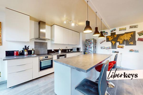 Appartement T4 - Tour du Belvédère de l'Axe Majeur - Parking - Cergy