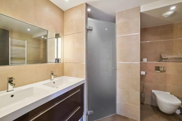 Appartement d'exception dans une résidence avec piscine