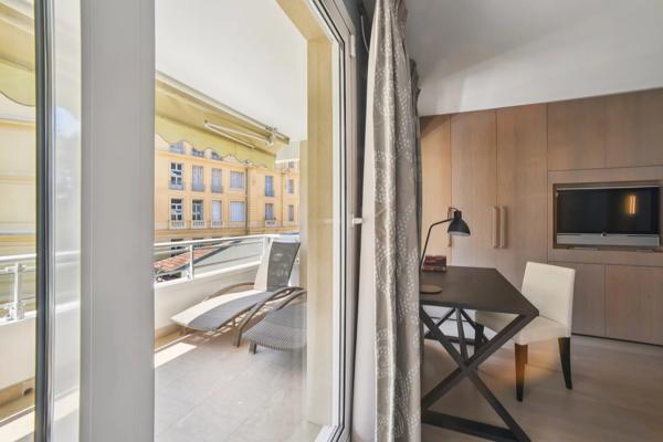 Appartement d'exception dans une résidence avec piscine