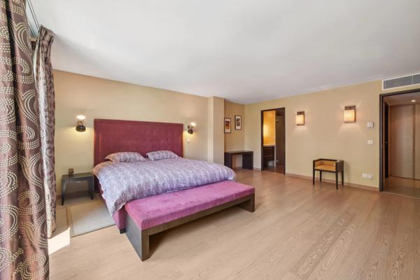 Appartement d'exception dans une résidence avec piscine