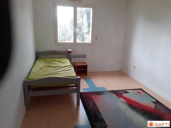 MAISON 117 M2 PLAIN PIED LONGUE-JUMELLES  AVEC JARDIN CLOS DE 1240 Mètres