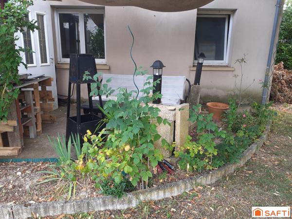 MAISON 117 M2 PLAIN PIED LONGUE-JUMELLES  AVEC JARDIN CLOS DE 1240 Mètres