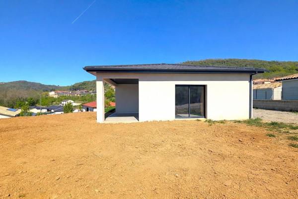 Maison contemporaine de plain-pied 114 m²