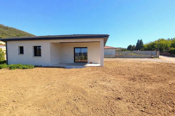Maison contemporaine de plain-pied 114 m²