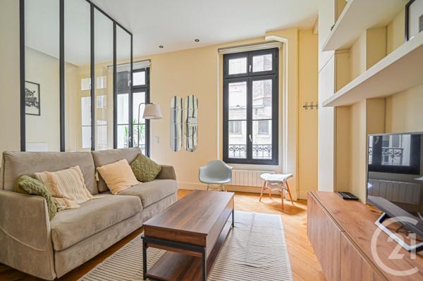 Appartement F2 à vendre  2 pièces - 27,62 m2 PARIS - 75007