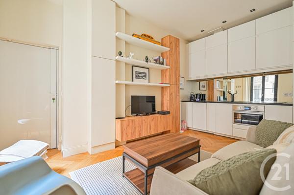Appartement F2 à vendre  2 pièces - 27,62 m2 PARIS - 75007