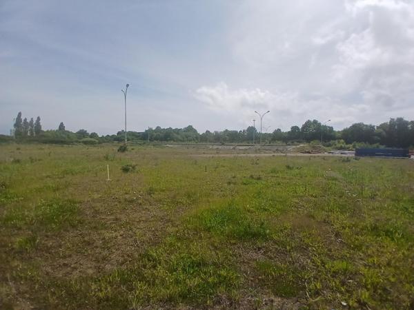 Terrain industriel 12 000m²