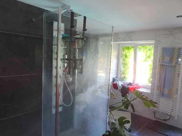 A COUZEIX MAGNIFIQUE LONGERE REFAITE A NEUF DE 364 M² HABITABLES AVEC PISCINE SANS VIS A VIS 5 CHAMBRES ETC...