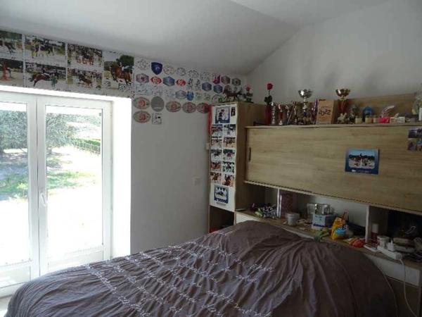 A COUZEIX MAGNIFIQUE LONGERE REFAITE A NEUF DE 364 M² HABITABLES AVEC PISCINE SANS VIS A VIS 5 CHAMBRES ETC...