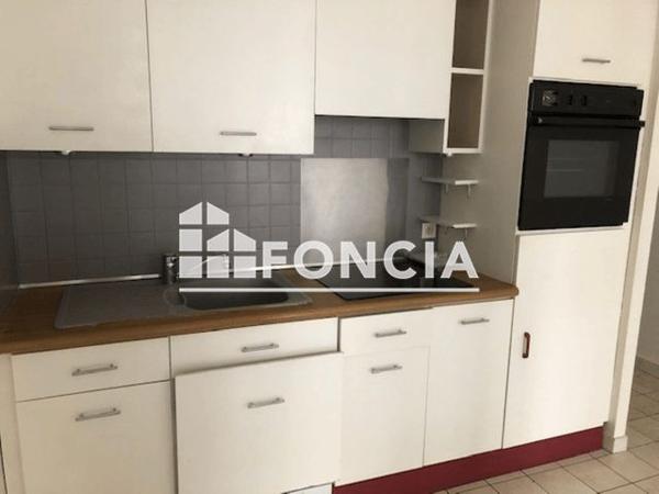 Location Appartement 2 pièces 47.23 m² - 32 RUE DE L'HORLOGE Gex 01170