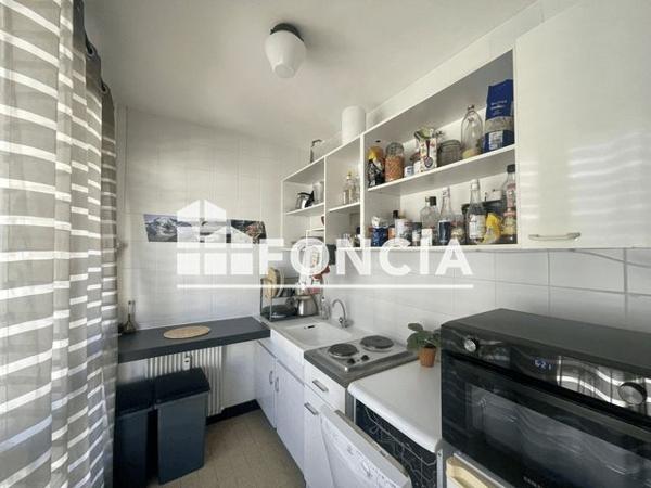 Location Studio 28.7 m² - LE REGENT Chambery 73000