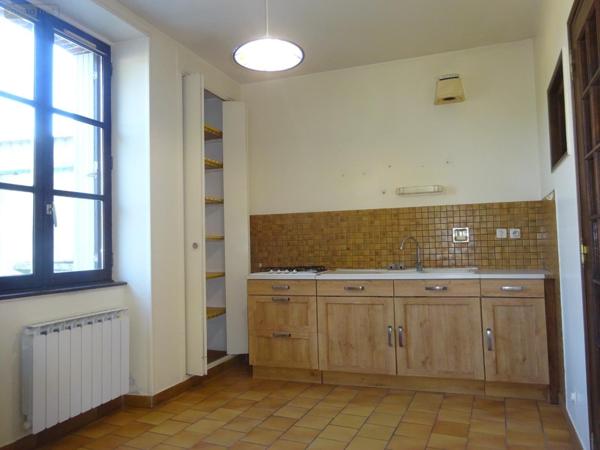 Maison de ville à vendre à Nogent-le-Rotrou dans l'Eure-et-Loir (28400), ref : NOG 936