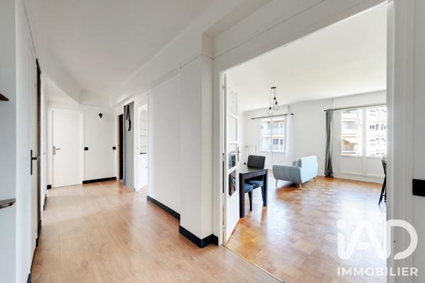 Appartement à vendre 4 pièces 105,65 m² Courbevoie