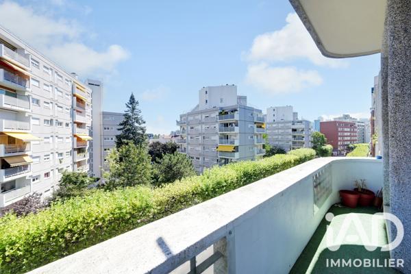 Appartement à vendre 4 pièces 105,65 m² Courbevoie