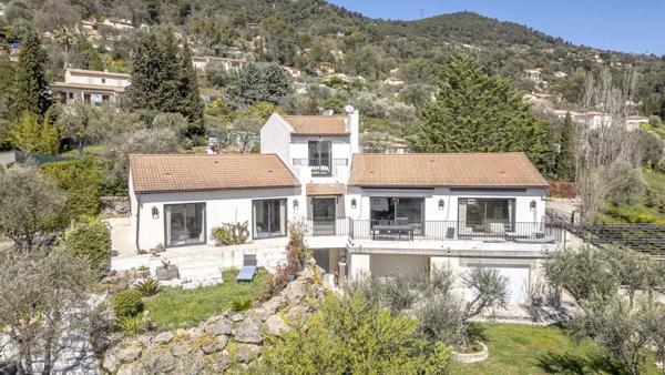 Maison de charme entre collines et lumière - vue panoramique et douceur provençale