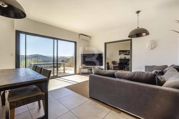 Maison de charme entre collines et lumière - vue panoramique et douceur provençale