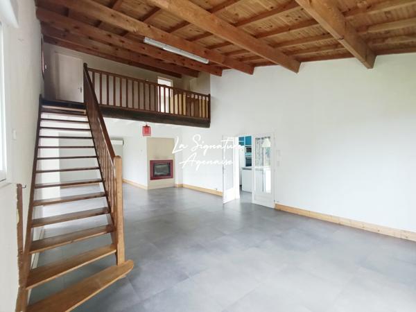 MAISON DE 242 M² AVEC MAGNIFIQUE VUE ET TERRAIN DE 12 098 M²