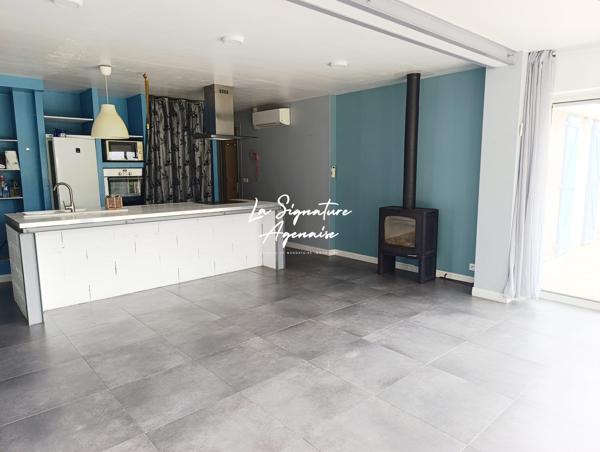 MAISON DE 242 M² AVEC MAGNIFIQUE VUE ET TERRAIN DE 12 098 M²