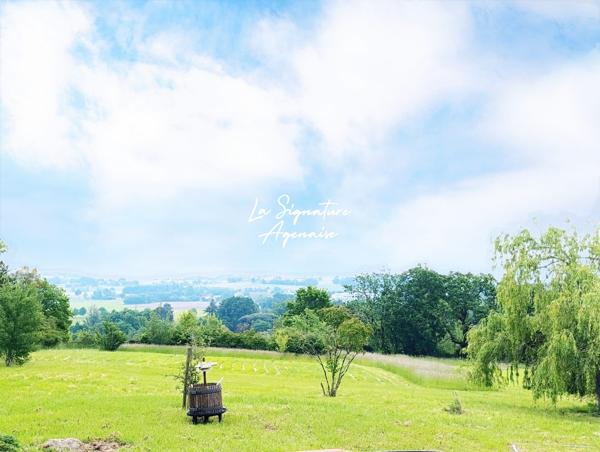 MAISON DE 242 M² AVEC MAGNIFIQUE VUE ET TERRAIN DE 12 098 M²