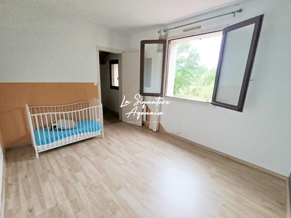 MAISON DE 242 M² AVEC MAGNIFIQUE VUE ET TERRAIN DE 12 098 M²