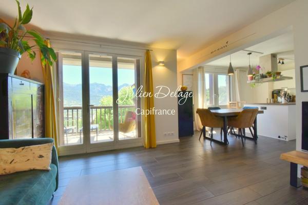 Magnifique appartement T4 rénové avec terrasse, vue lac et parking