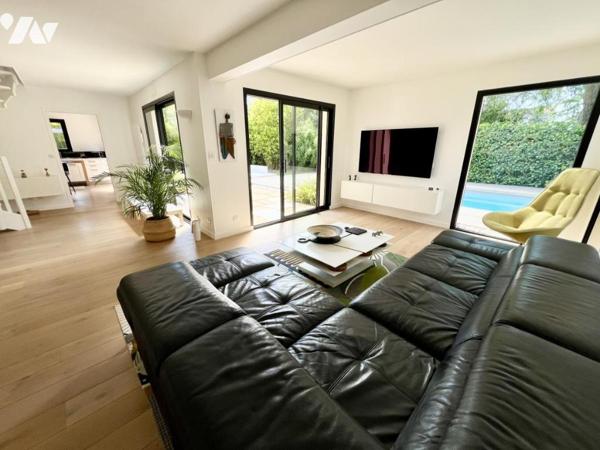 Maison 3 chambres possibilité 5 - piscine 